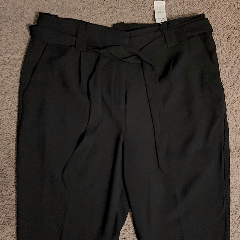 Express high waist belted black dress pants ankle length, Size 16R, NWT